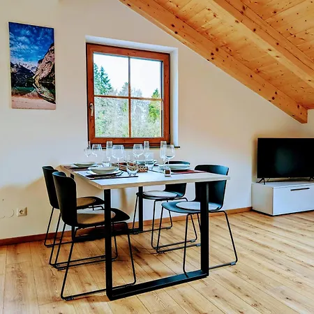 Apartment Staufen-chalet Hochreit *